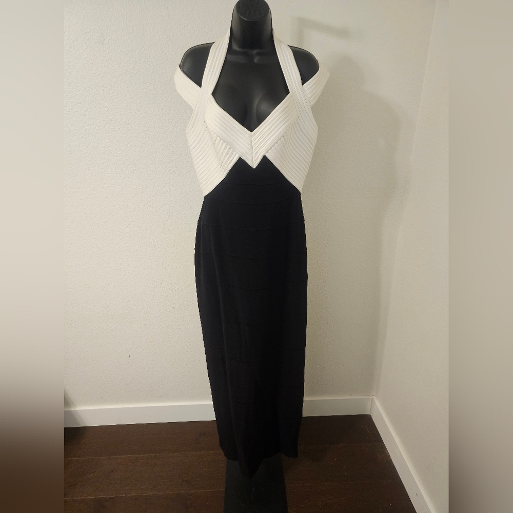 Tadashi for Neiman Marcus Black and White Dress Sz 14